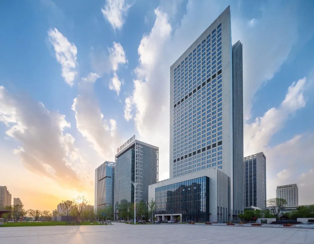 248�ף��ʽ�ͨ�Ƽ�����̩�ݵ�һ�߶ȡ���̩�ݽ��ڹ㳡