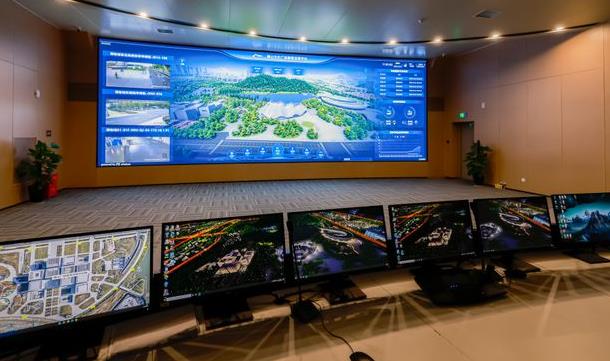 ��ҫʱ�� | �ʽ�ͨ�ν���Ŀ����ʨɽ�Ļ��㳡���������